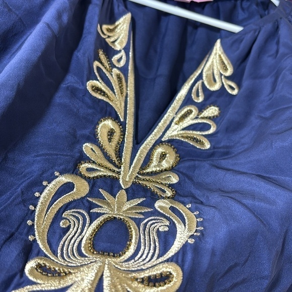 Lilly Pulitzer cold shoulder embroidered v neck 100% silk shirt size Medium - Picture 8 of 10